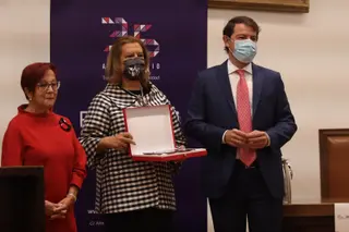 Celebración del 35 aniversario de la Asociación Ayuda a la Mujer “Plaza Mayor” (16)