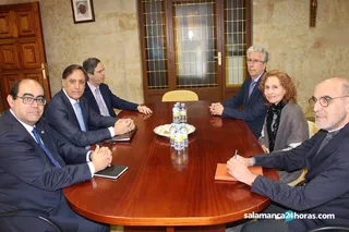 Visita institucional del alcalde a la rectora de la UPSA4
