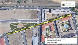 Cortada la calle Jesús Arambarri, en Puente Ladrillo