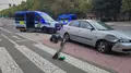 Un conductor se estrella contra un turismo en la avenida de Salamanca