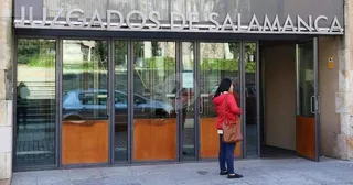 Dos años de prisión para la joven con “fobia a la Policía” por un atraco a punta de navaja