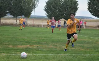 Diego Benito, ante La Pedraja | FOTO USCF BASE