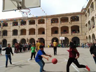 Fiestas en el Colegio Maestro Ávila 2017: segunda jornada