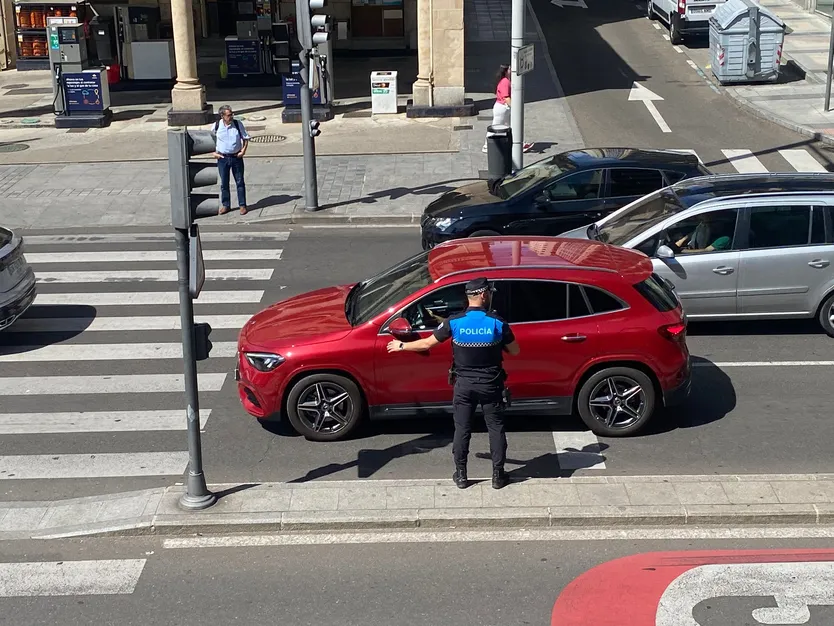 Apagón de luz en la Avenida de Mirat y calles de alrededor