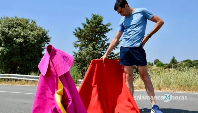 El novillero salmantino Juan Antonio Pérez Pinto ante su cita con Las Ventas