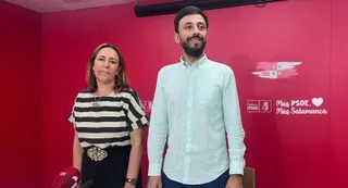 Rosa Rubio y Fran Díaz en la sede del PSOE de Salamanca