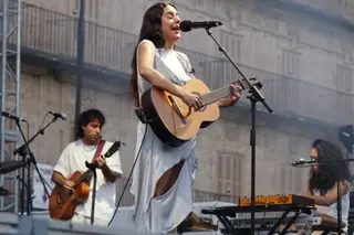 Valeria Castro conquista la Plaza Mayor de Salamanca 