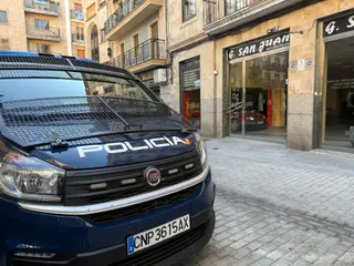 Intervención policial en la calle Perdones