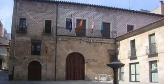 La Cámara de Comercio inicia su proceso electoral con la exposición de los censos