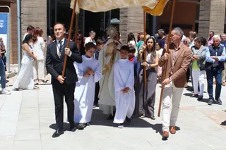Misa y procesión en Carbajosa de la Sagrada.