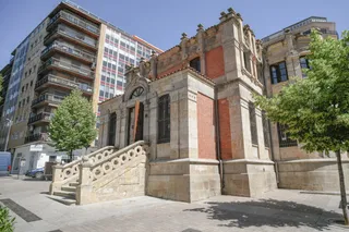 Biblioteca Municipal de Gabriel y Galán | t