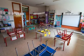 Los padres y madres pertenecientes a FEDAMPA se oponen a la reducción del horario escolar en el mes de septiembre