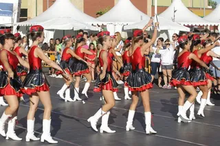 Exhibición de majorettes en Carbajosa