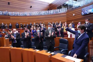 El presidente de la Junta de Castilla y León, Alfonso Fernández Mañueco, al término del debate de investidura