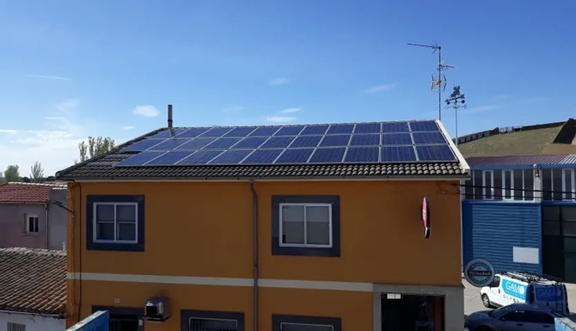 Viviendas con placas solares autoconsumo energético. FOTO GAMO ENERGÍAS