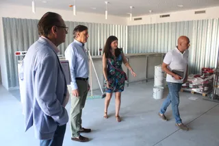 El alcalde visita las obras de la lonja