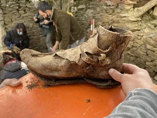 Exhumación de los restos de las siete personas enterradas en una fosa común en Castillejo de Martín Viejo