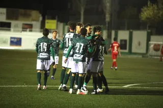 El equipo chacinero celebra uno de sus goles ante la UD Santa Marta FOTO CD GUIJUELO