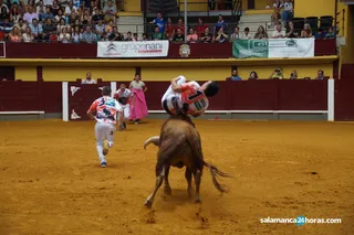 Exhibición de recortes alba de tormes (82)