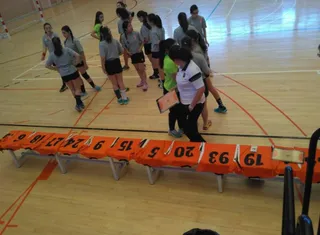 El BM Salamanca vence al BM Sanse pero se quedan fuera de la lucha por el título