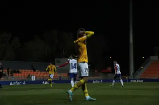 Chapela se lamenta de un acción | FOTO UNIONISTAS CF