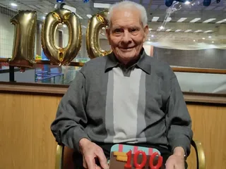 El salmantino Miguel Rivas Díaz sopla las 100 velas