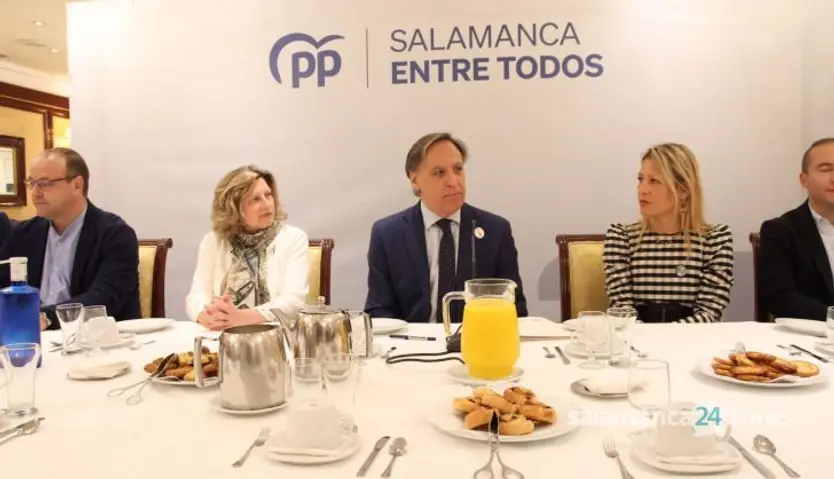 Carlos García Carbayo, mantiene un encuentro con la prensa para hacer balance de la campaña