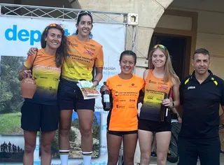 Escuela Salmantina de Triatlón femenina
