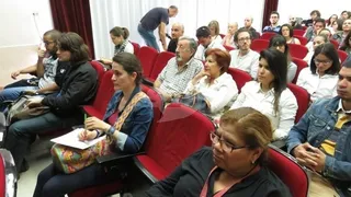 Análisis del proceso de paz de Colombia en la Facultad de Derecho