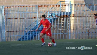 Sergio Rivas, central de la UD Santa Marta | FOTO SALAMANCA24HORAS.COM