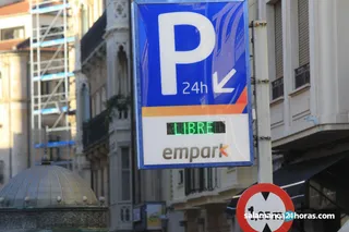 Aparcamiento parking copia