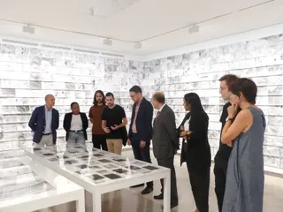 'Blanco de España', una exposición sobre la crisis económica de 2008 que se puede visitar en el DA2