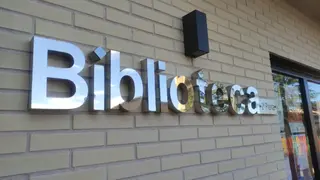 Biblioteca de Castellanos de Moriscos.
