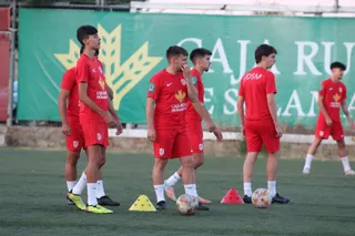 Imagen de un entrenamiento de pretemporada del Santa Marta | FOTO CARLOS HERNÁNDEZ