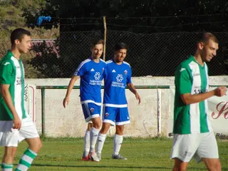 Valentín y Garban dan la victoria al Salmantino en Cebreros