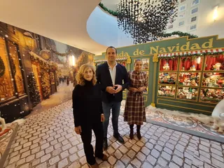 Belén Navideño y decoración tienda juguetes en el Ayuntamiento de Santa Marta
