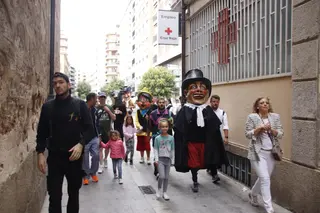 Charanga y Cabezudos