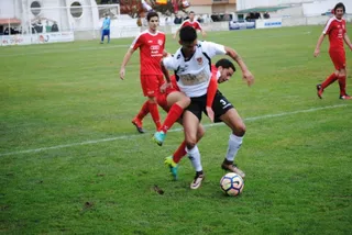 David García Wiki, en un derbi en el Francisco Mateos ante el Hergar / FOTO: SALAMANCA24HORAS.COM