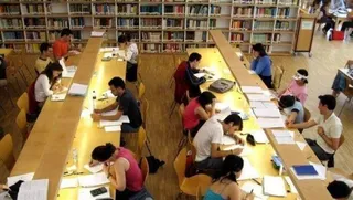 El Ministerio convoca 2.356 becas para colaborar en departamentos universitarios
