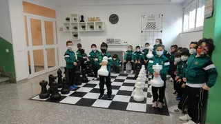 'Gambito de dama' se cuela en las aulas