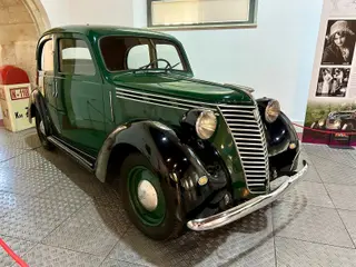 FIAT 1100 matriculado en 1940 | Museo de la Historia de Automoción de Salamanca