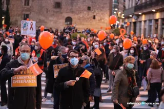 Manifestación contra la Ley Celaá Salamanca Concertada (34)