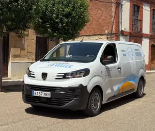 Vehículo comprado por el Ayuntamiento de La Vellés. 