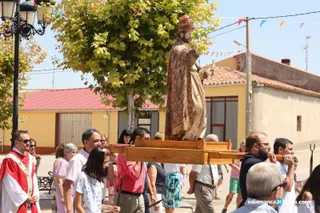 Procesión en pajares de la laguna (8)