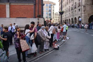 Ambiente en la Procesión de la Ilustre y venerable Congregación de Nuestro Padre Jesús Nazareno y Santo Entierro