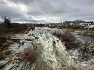 Crecida del río Tormes a su paso por el Puente del Congosto (1)