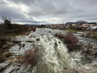 Crecida del río Tormes a su paso por el Puente del Congosto (1)