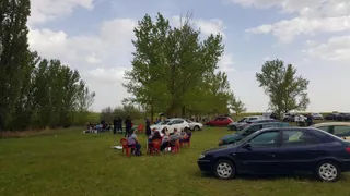 Vecinos de Rágama disfrutando de una jornada de campo en el conocido como Día del niño