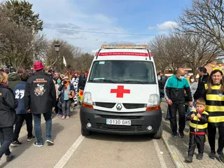 Ambulancia de Cruz Roja durante el Carnaval del Toro de Ciudad Rodrigo