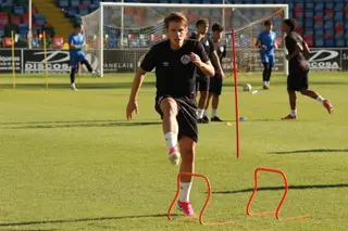 Cristeto, en un entrenamiento con el Salamanca CF UDS.